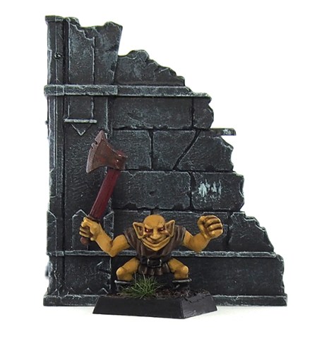 Heroquest goblin with axe